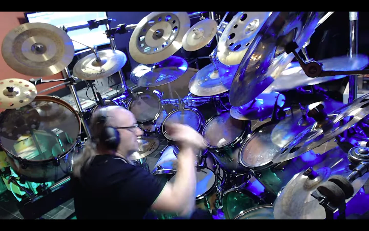 Thomen Stauch: l'ex-Blind Guardian pubblica il drum playthrough di 'Killing In The Name' dei Rage Against The Machine