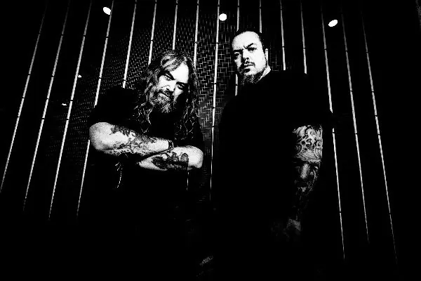 Cavalera: pubblicato il video della nuova versione di From The Past Comes The Storms