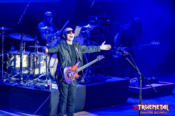 Joe Satriani-1