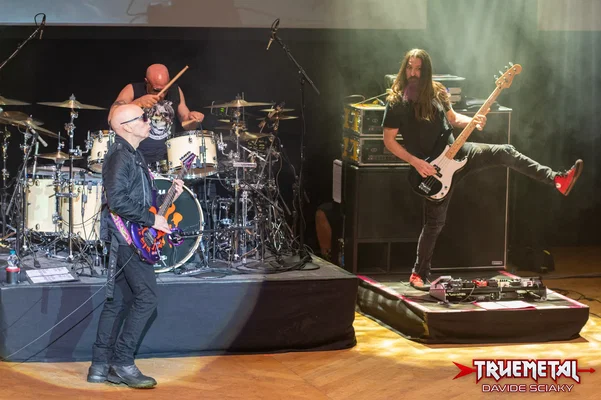 Joe Satriani-4