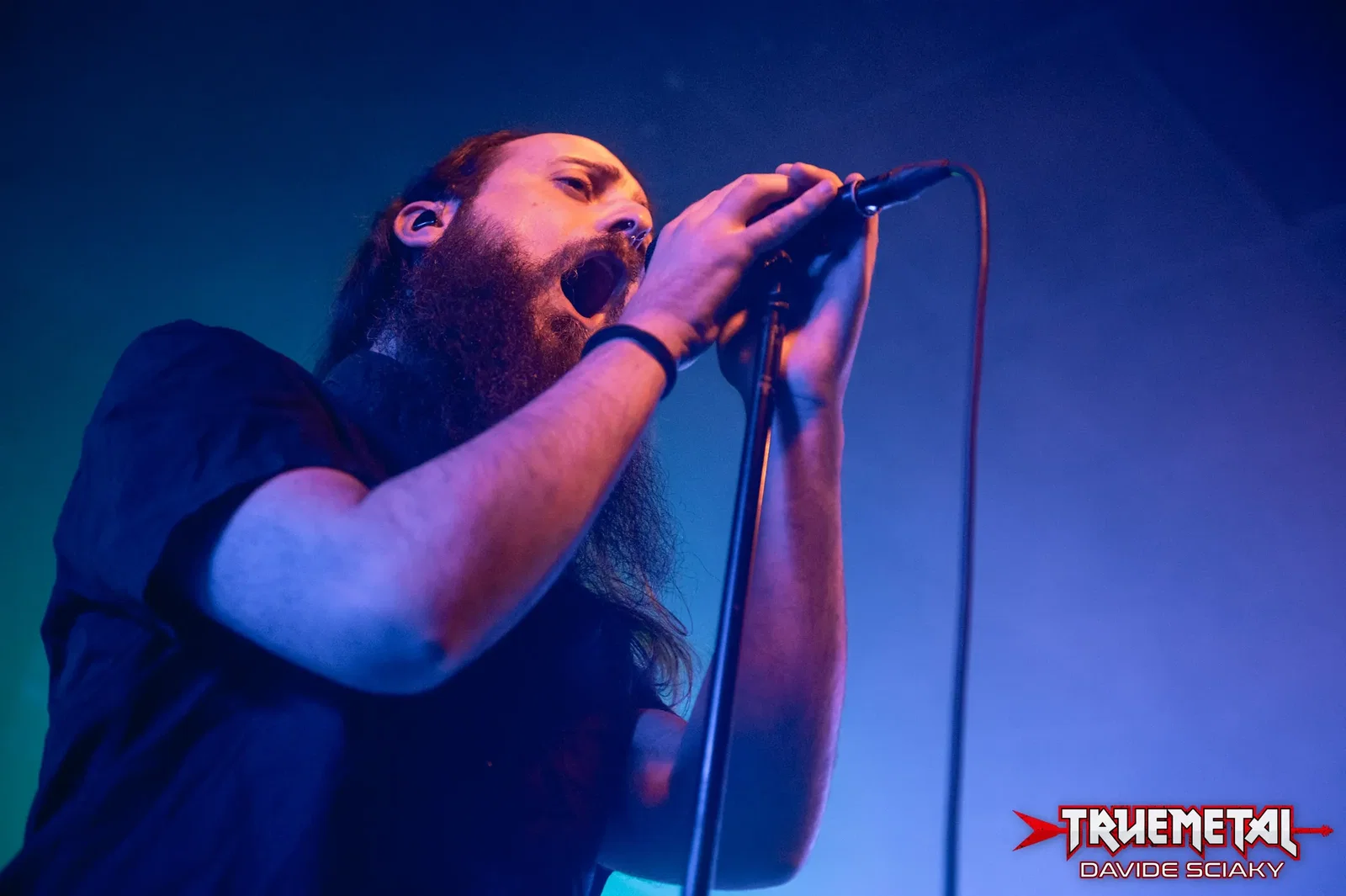 Shores Of Null: presentato il nuovo singolo "Two Mountains"