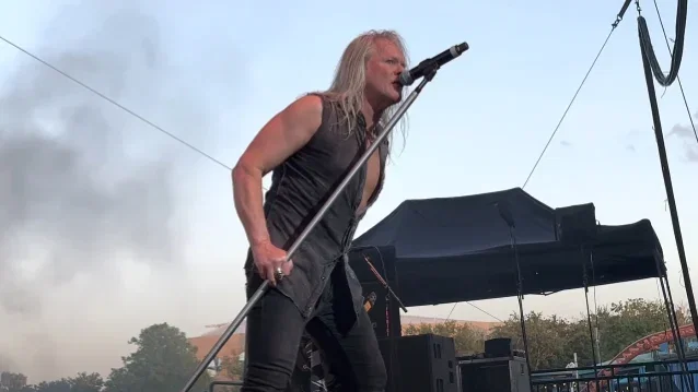 Warrant: guarda l'intero show dello scorso 1° aprile