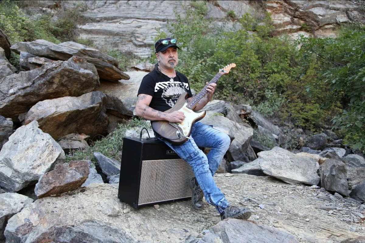 Gabriele Bellini: presenta il nuovo video di 'Resilient Moment' (con Edoardo Peruzzi)