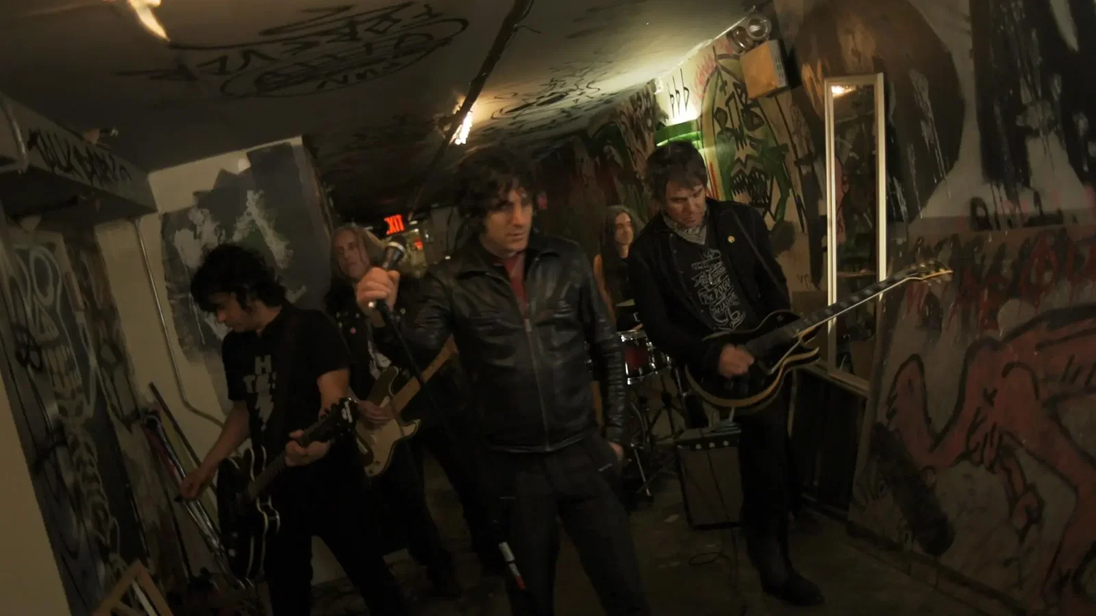 D Generation: Jesse Malin paralizzato dalla vita in giù