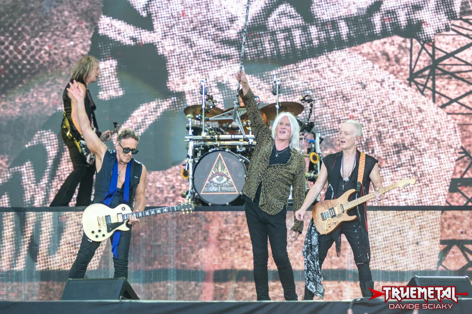 Def Leppard: il video della cover dei Depeche Mode "Personal Jesus" eseguita alla residency di Las Vegas