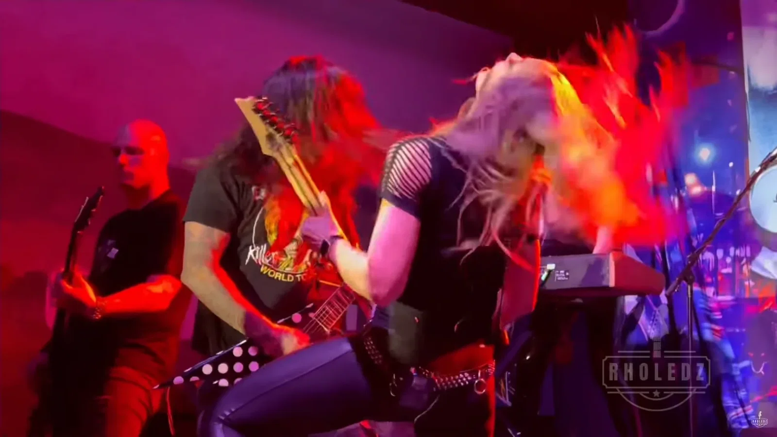 Nita Strauss: assieme a Phil Demmel per la cover di 'Cowboys From Hell' dei Pantera