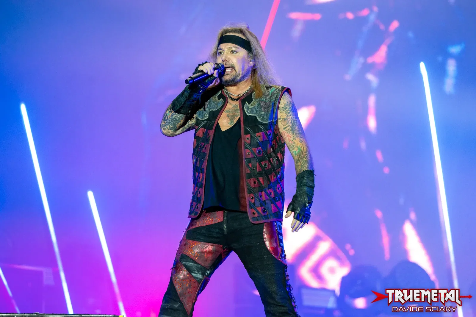 Mötley Crüe: durante un concerto di Vince Neil c'è stata una sparatoria