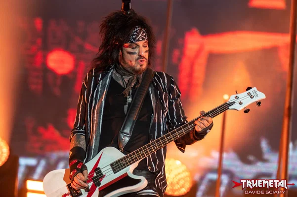 Motley Crue-3