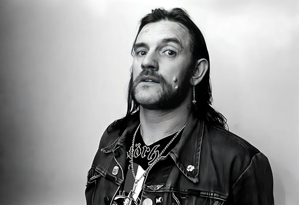 Motörhead: inaugurata una statua di Lemmy nella sua città natale
