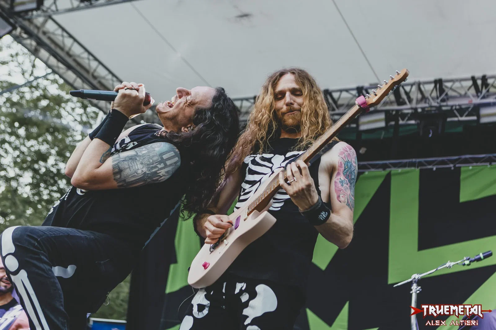 Trick Or Treat: il live video di 'Aquarius: Diamond Dust'