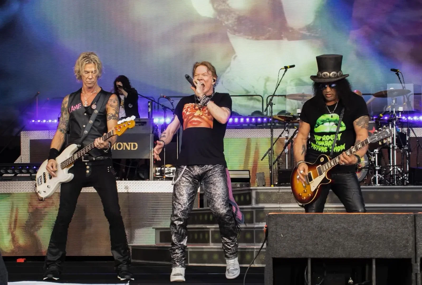 Guns N’ Roses: la band collabora con Fandiem per raccolta fondi a sostegno della salute mentale