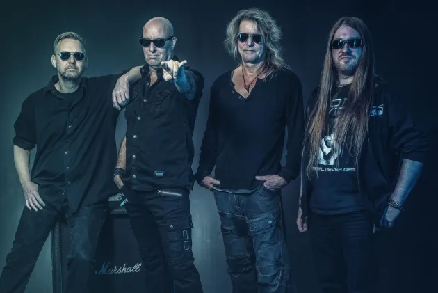 Iron Savior: il video di 'Together As One'