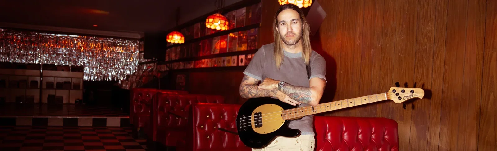 Ernie Ball Music Man: presentato il Pete Wentz Artist Series StingRay