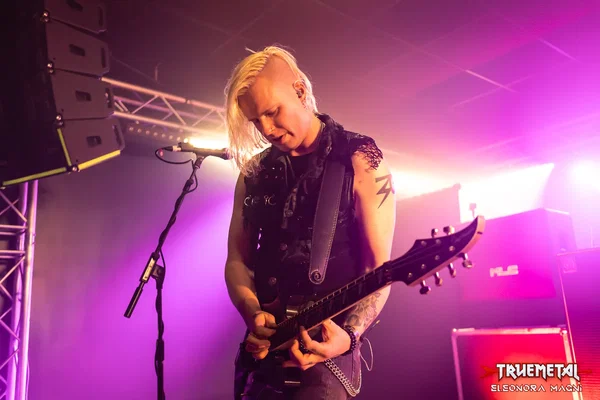 TheRavenAge _ E.M.-6