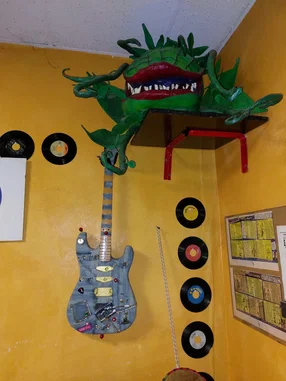 Benvenuti nei locali della Rainbow Music!