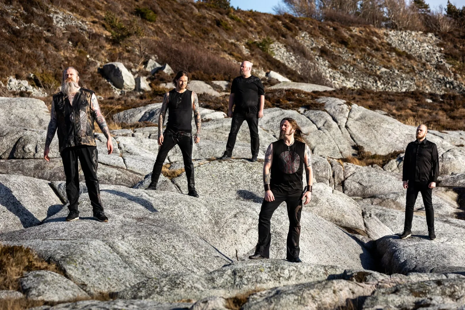 Enslaved: una data in Italia a marzo con Svalbard e Wayfarer