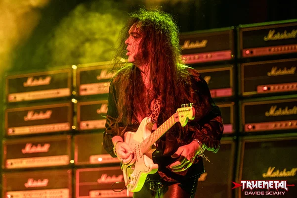 Yngwie-5
