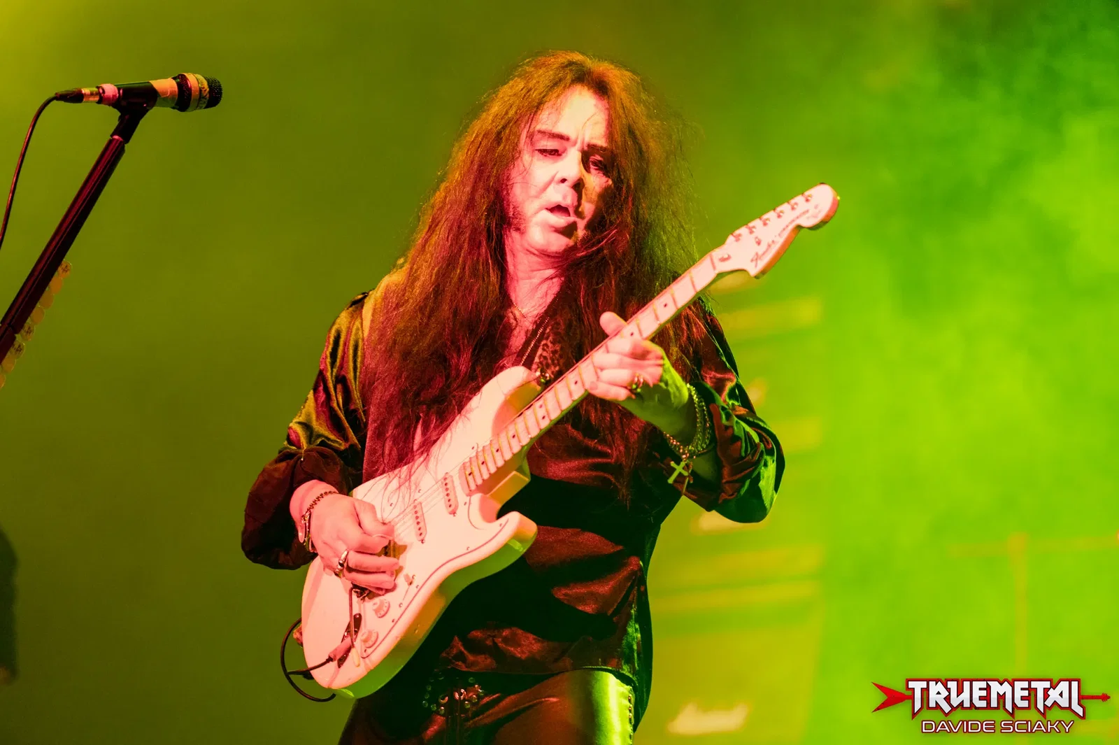 Yngwie Malmsteen: in vendita i suoi integratori di vitamine