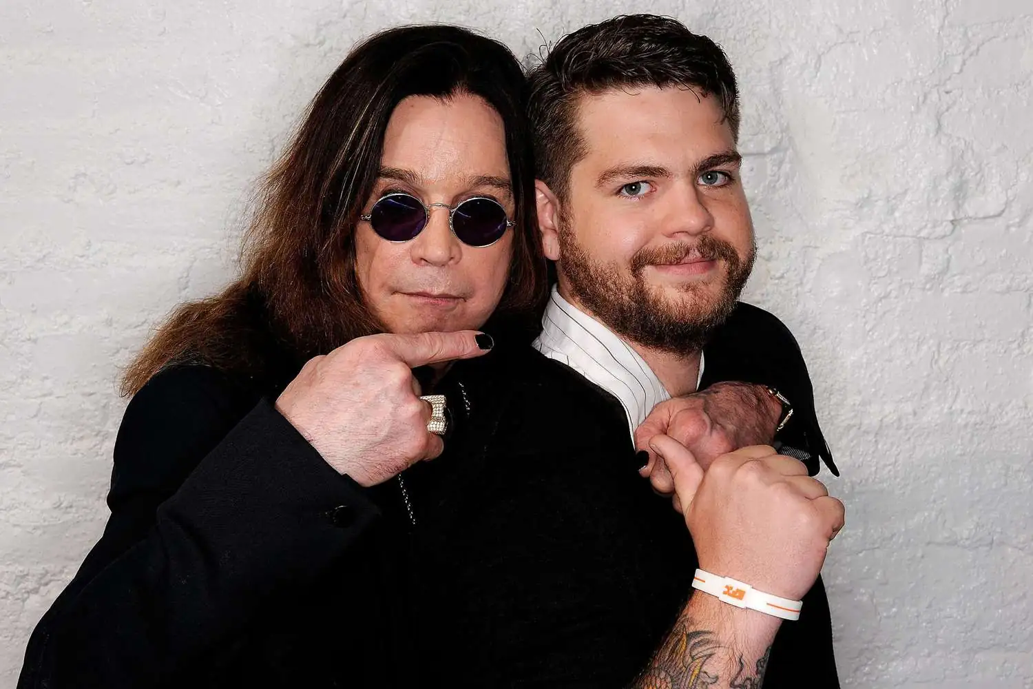 Ozzy Osbourne: il figlio Jack parla della morte del padre "Ozzy Osbourne non finirà perché è mancato il 22 luglio... sta esplodendo nell'universo e tutti noi lo stiamo vedendo"