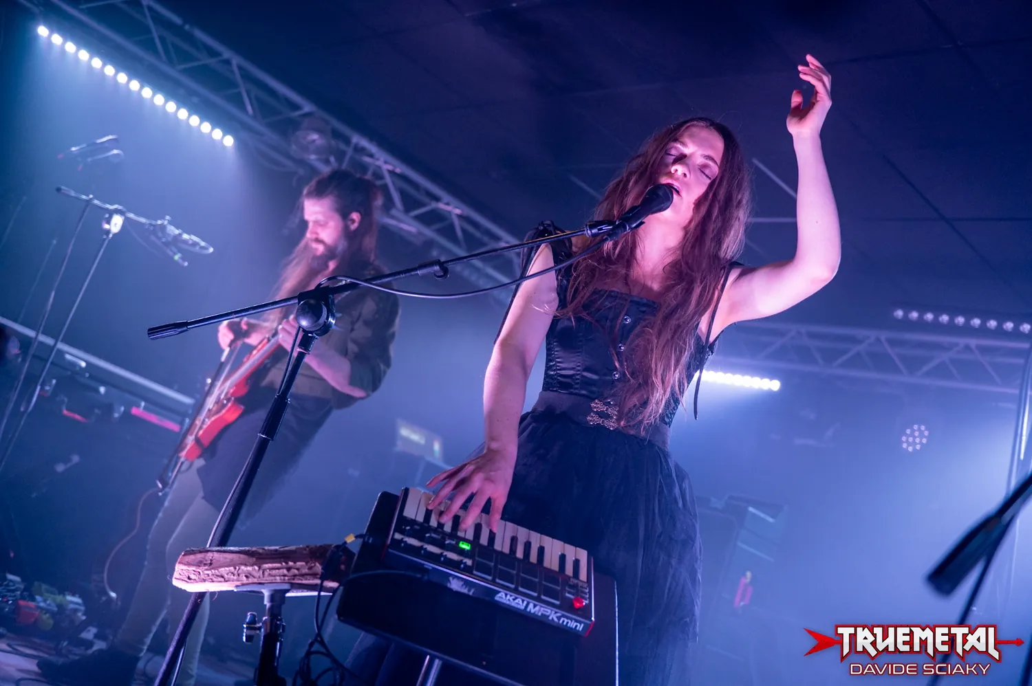 Kalandra: ascolta il primo singolo "Let Me Be Open" estratto da "The Other Side"