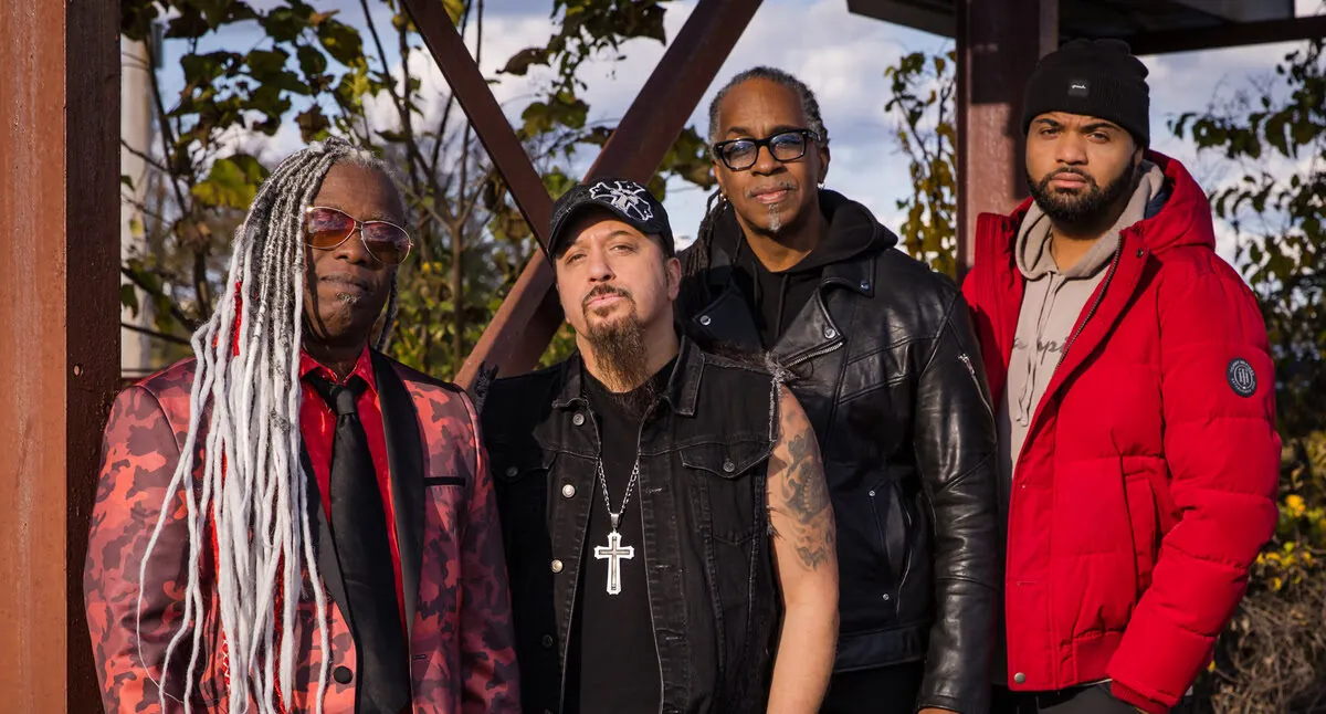 Sonic Universe: esce oggi l'album di debutto "It Is What It Is"