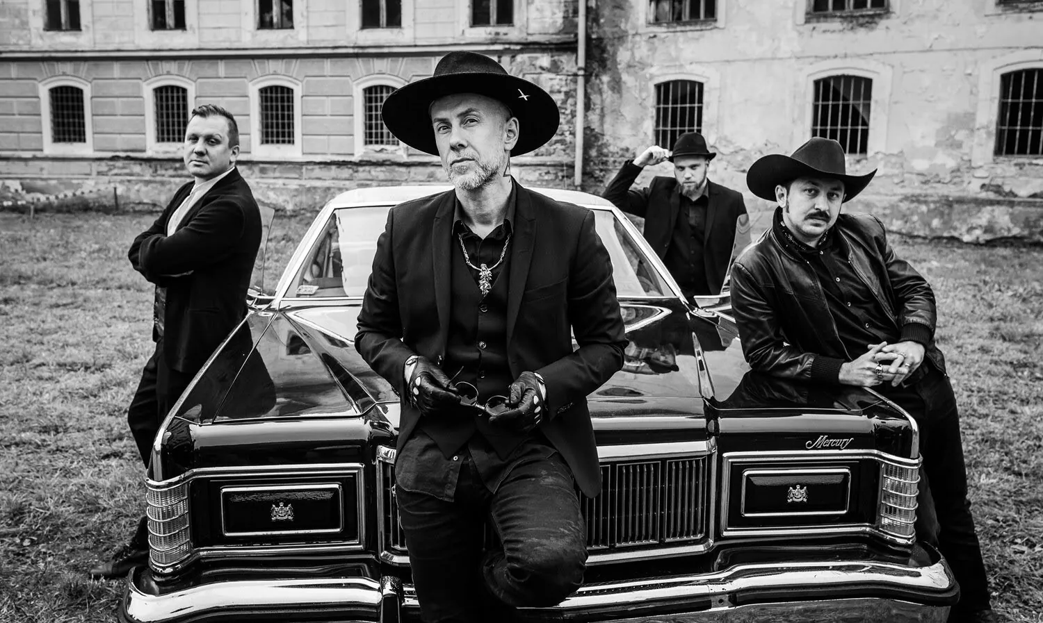 Me and That Man: annunciate tre date in Italia