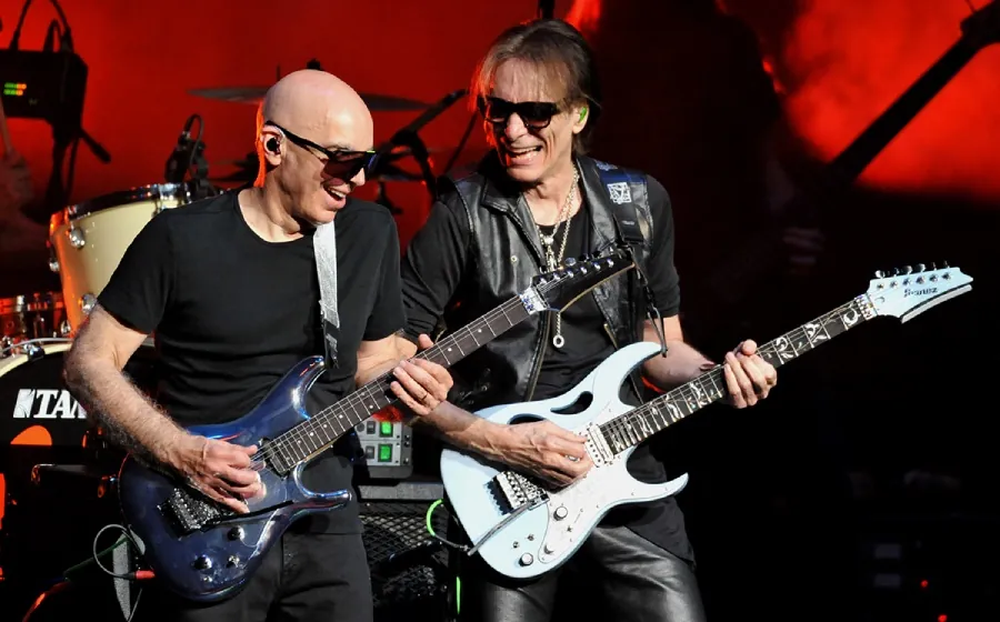 Satch/Vai: pubblicato il nuovo singolo "I Wanna Play My Guitar" con Glenn Hughes come ospite