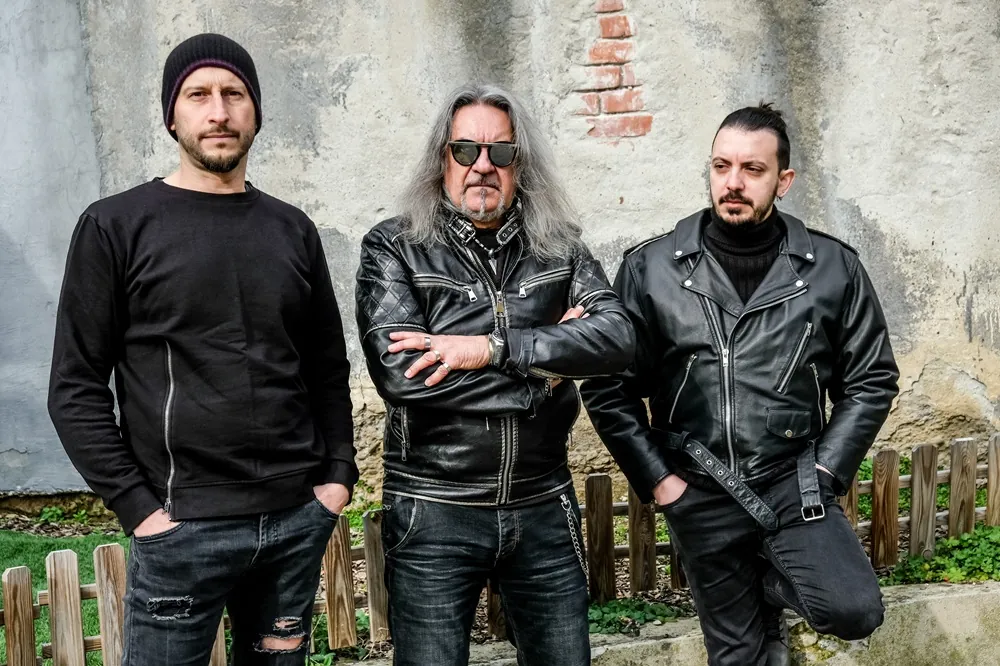 Dino Fiore & Fleurfolia: la prog metal band strumentale pubblica il singolo e video di 'The Wise'