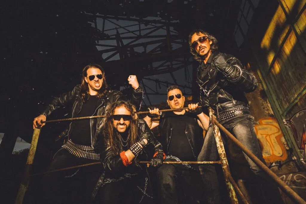 Iron Curtain: in uscita le versioni in musicassetta di 'Savage Dawn'