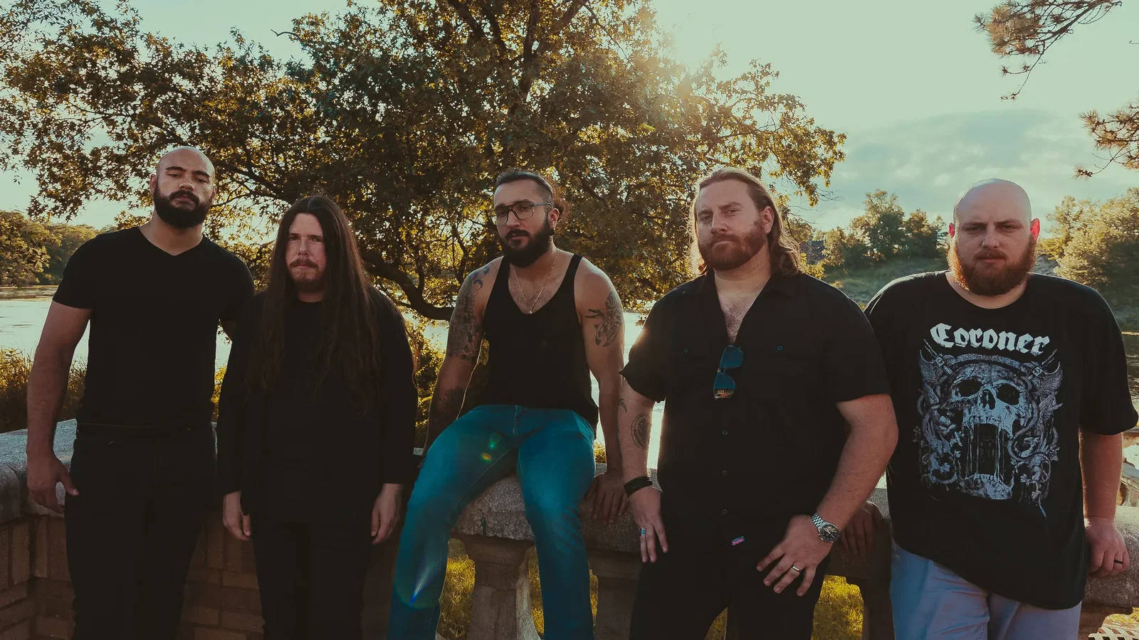 Idol Throne: online il nuovo singolo 'Petrified', lyric video
