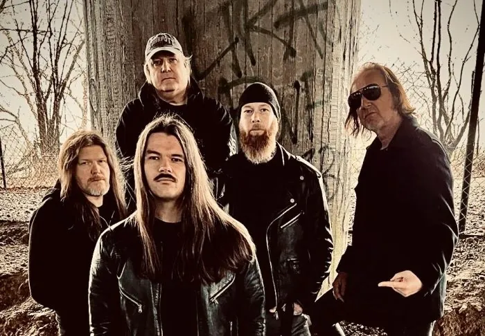 Darkness: nuovo singolo dal prossimo album