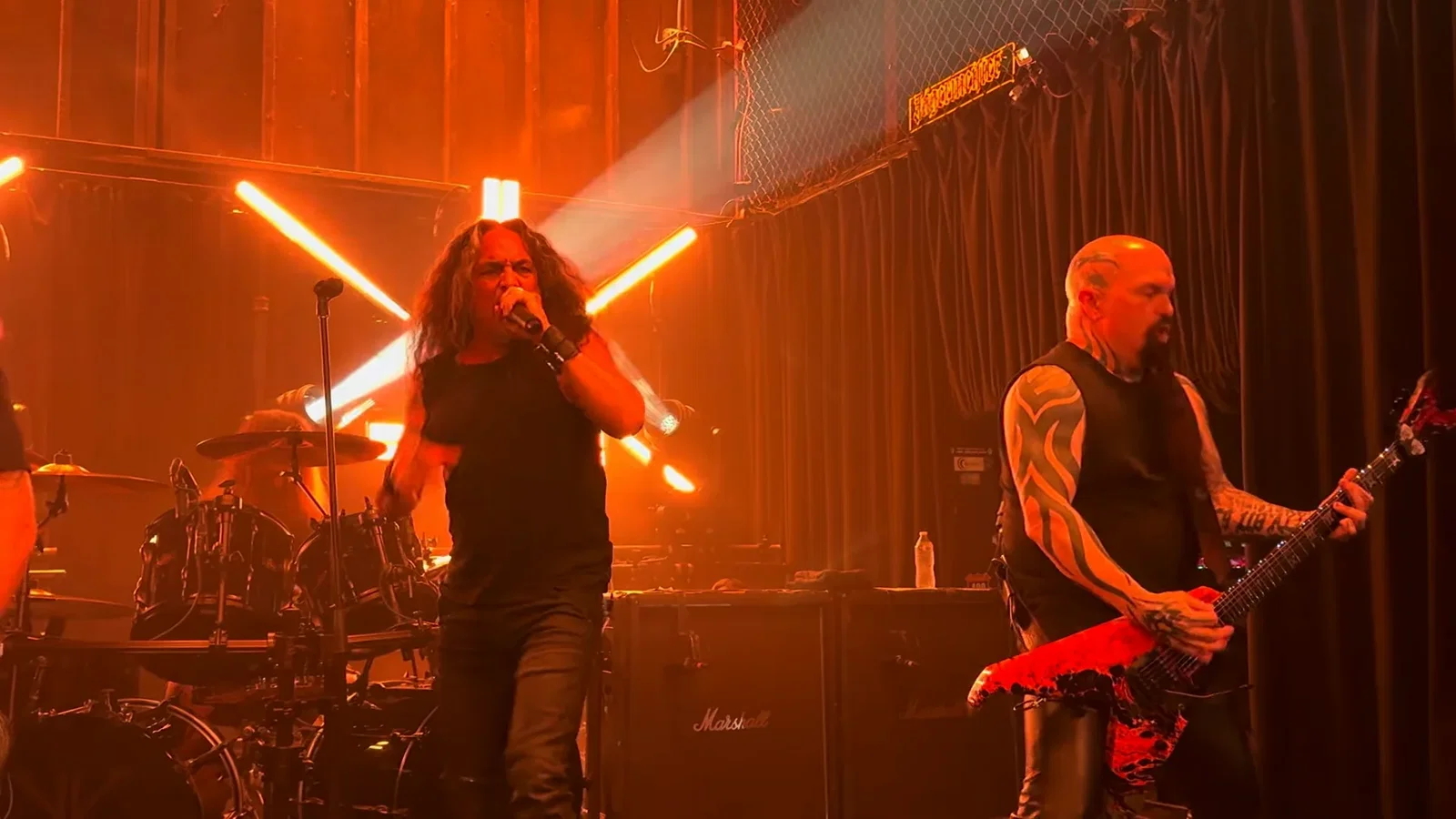 Kerry King: omaggio a Paul Di'Anno con una cover di Killers dal vivo. Il video