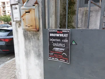 I cancelli grezzi che tanto ci piacciono