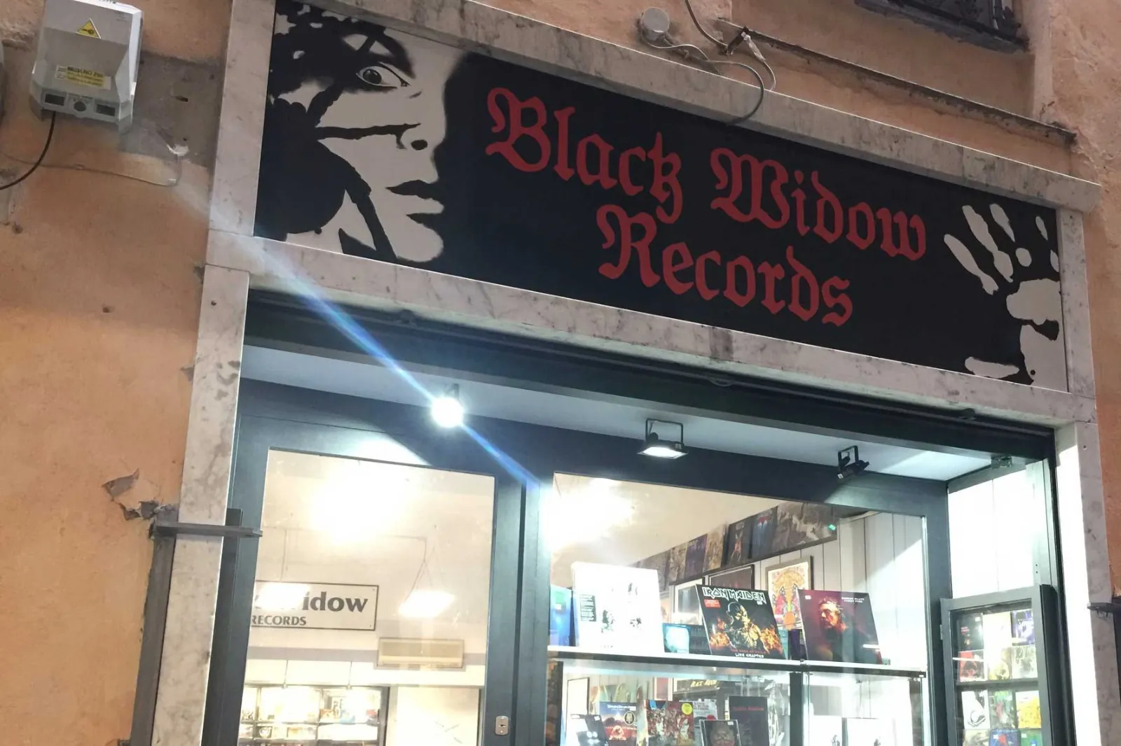 Intervista Black Widow Records (Pino Pintabona e Massimo Gasperini)