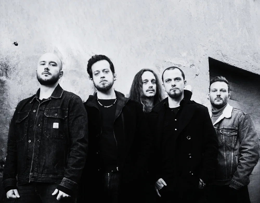 Heartache: uscito il nuovo singolo 'Refuge', video