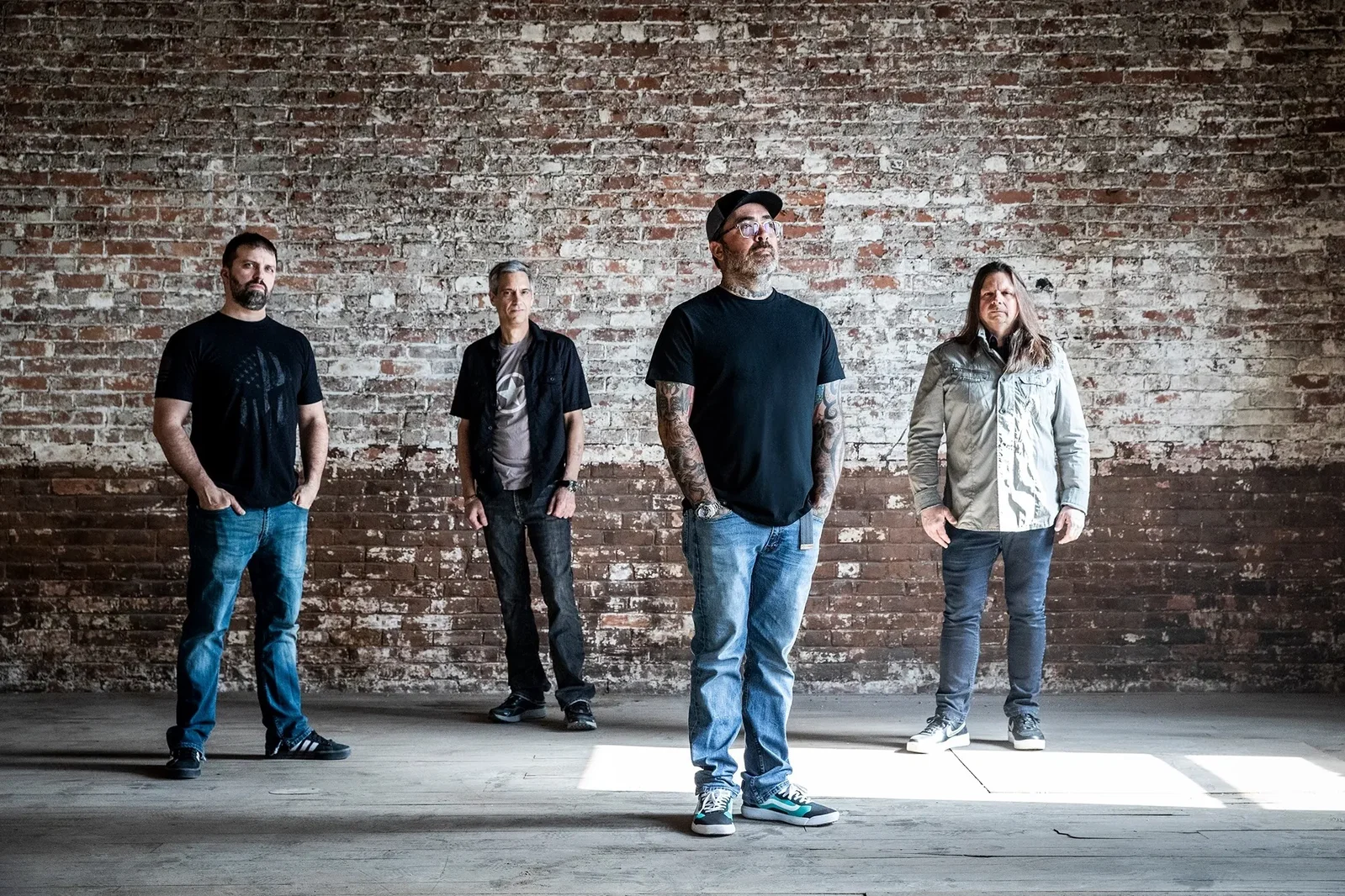 Staind: ascolta il nuovo singolo "Ghosts"