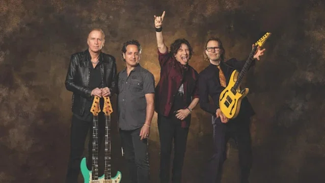 Mr. Big: nuovo singolo dal prossimo album