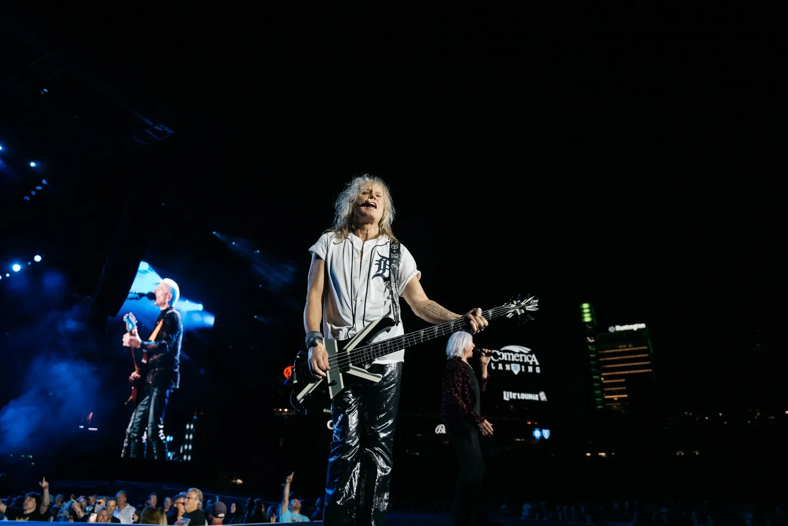 Def Leppard: condiviso il video riassuntivo dei primi tre spettacoli del tour dell'estate 2024 con i Journey