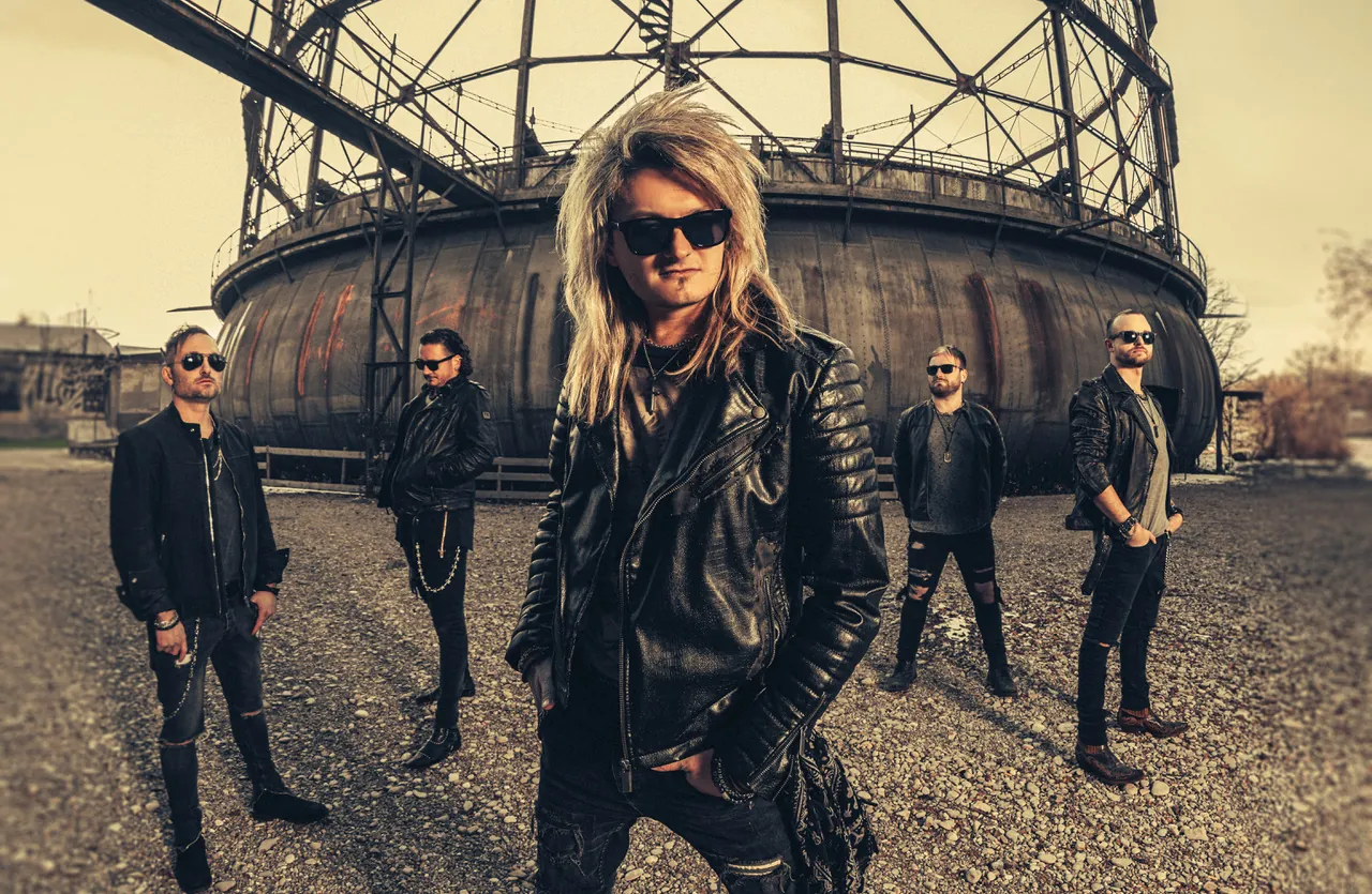 Kissin' Dynamite: nuovo singolo