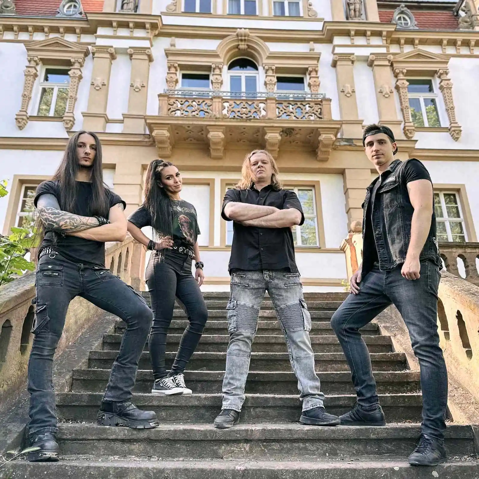 Crystal Viper: in concerto a Torino con i Savage Master