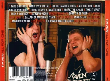 John Gallagher e Udo Dirkschneider nell'immagine incriminata