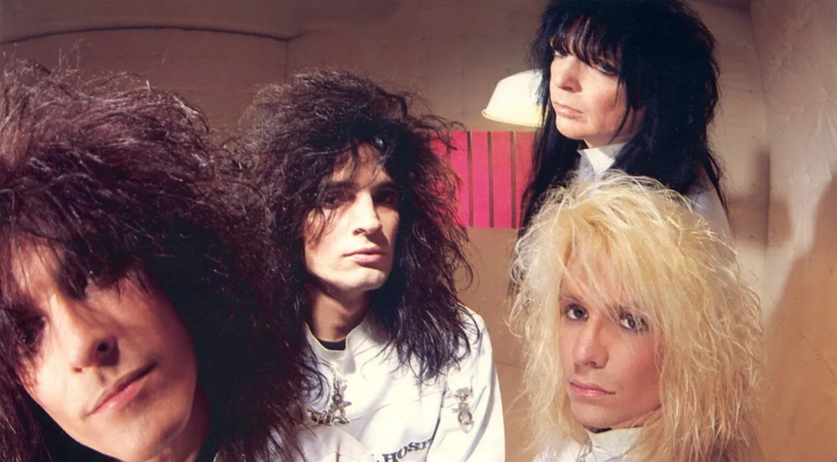 Mötley Crüe: in arrivo le ristampe celebrative per il 35° anniversario di "Dr. Feelgood"