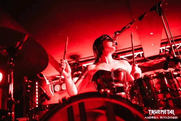 04-thedevils-godownfest-bloom (4)