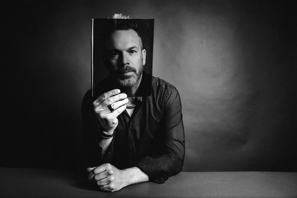 Blind Ego: Il chitarrista degli RPWL presenta il nuovo singolo "The Stranger" tratto dal prossimo LP "The Hunting Party"
