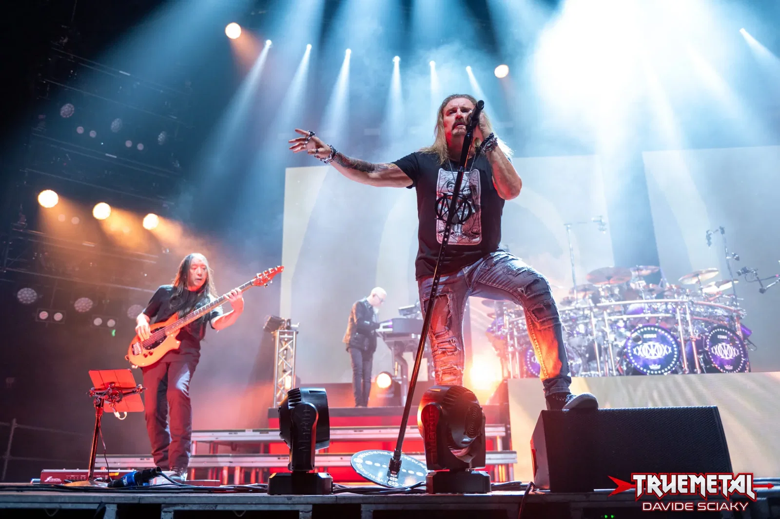 Dream Theater: citato l'album "Live Scenes from New York" nel giornale vaticano