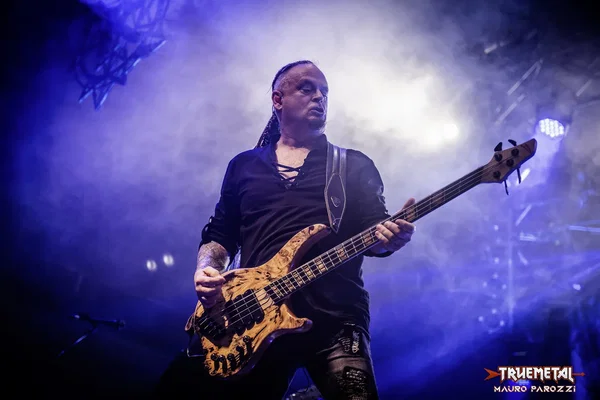 KAMELOT (1)