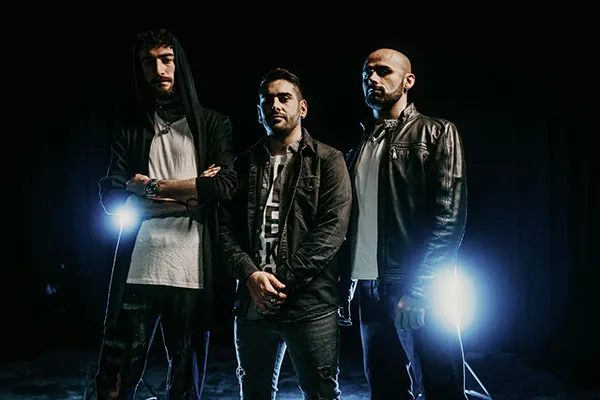 Shadow Inside: ascolta il nuovo singolo "Devastated"