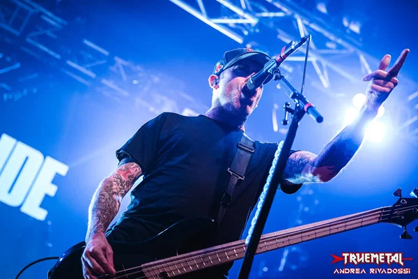 03-theghostinside-trezzo (4)
