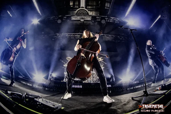 Apocalyptica (1)