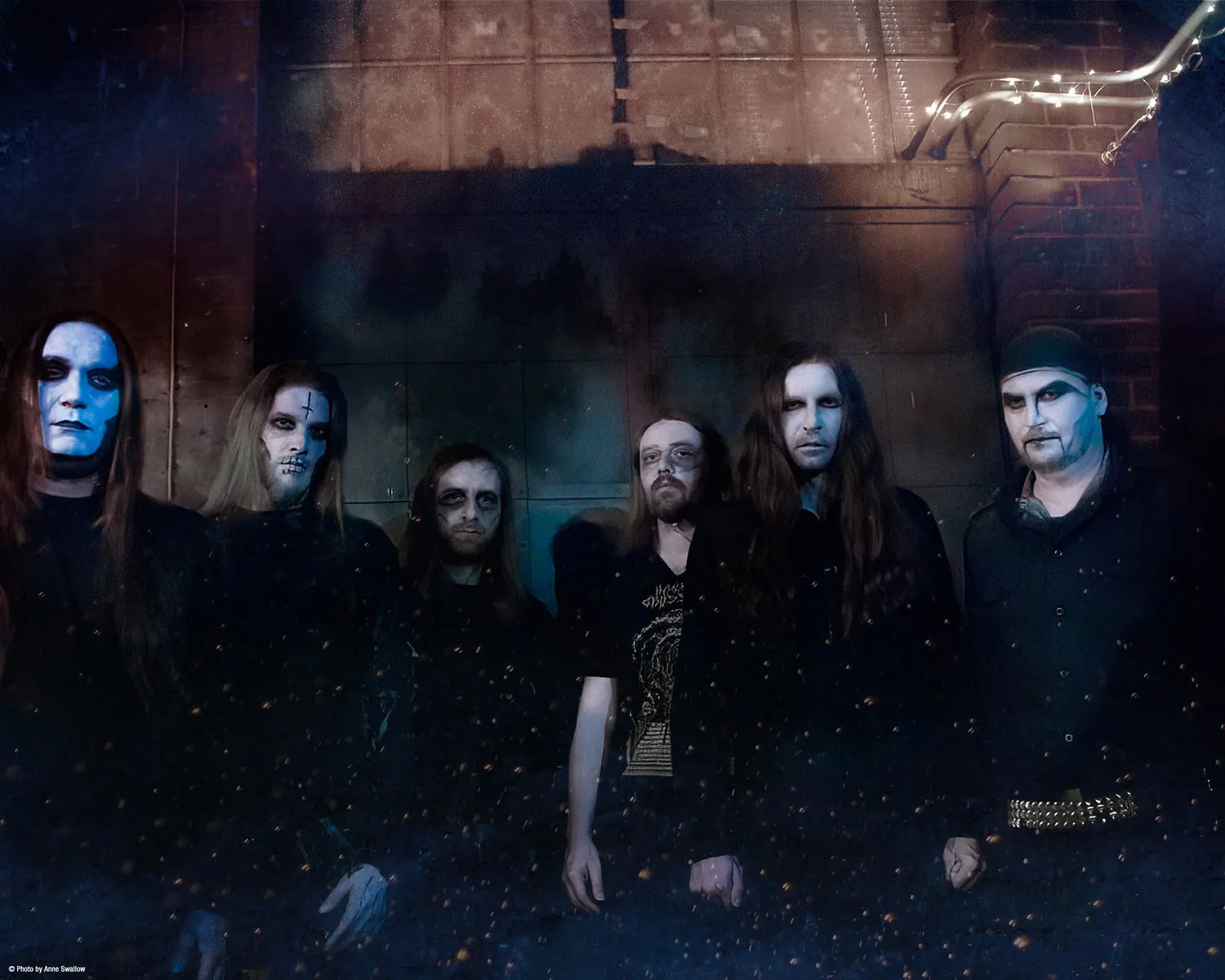 Dark Fortress: annunciato il live album "Anthems from Beyond the Grave - Live In Europe 2023", guarda il video di "Pulling at Threads (Live in Europe 2023)"